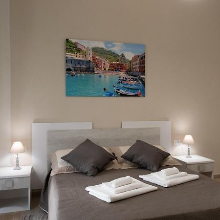 Platform1 Hotell La Spezia Exteriör bild